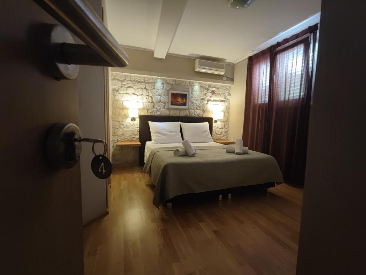 Carol Rooms Трогир Екстериор снимка